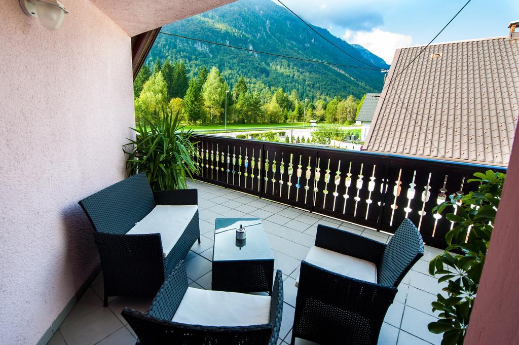 Guesthouse Veranda Mojstrana Exterior foto